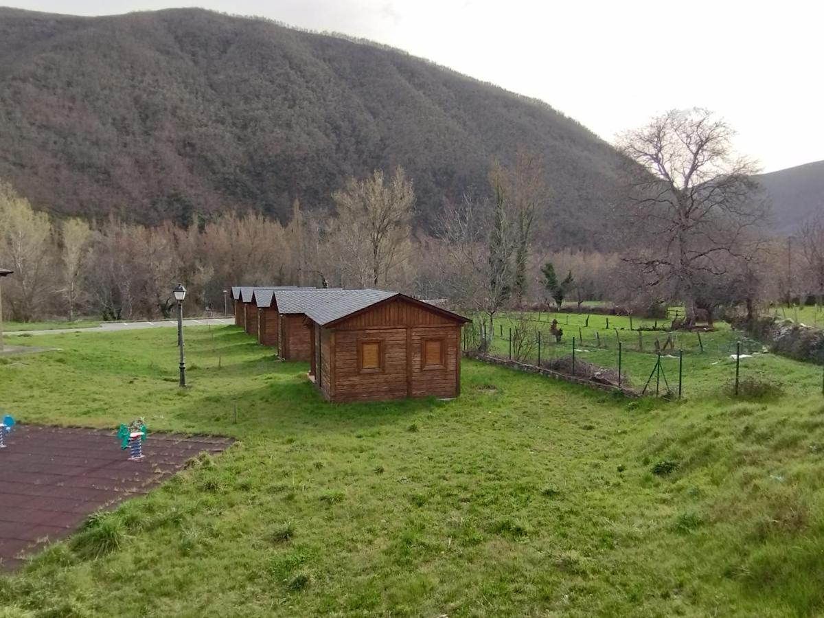 CAMPING LA ZARAPICA - Palacios del Sil Exterior foto